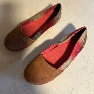Sorel Yaquina Moccasin Flat Slip On Loafer Red Plaid Tan Suede Shoes